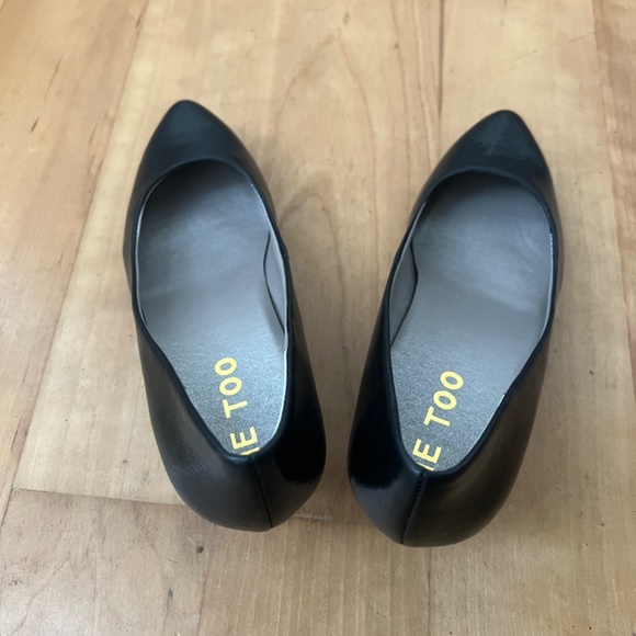 Black high heel pumps - Picture 3 of 6